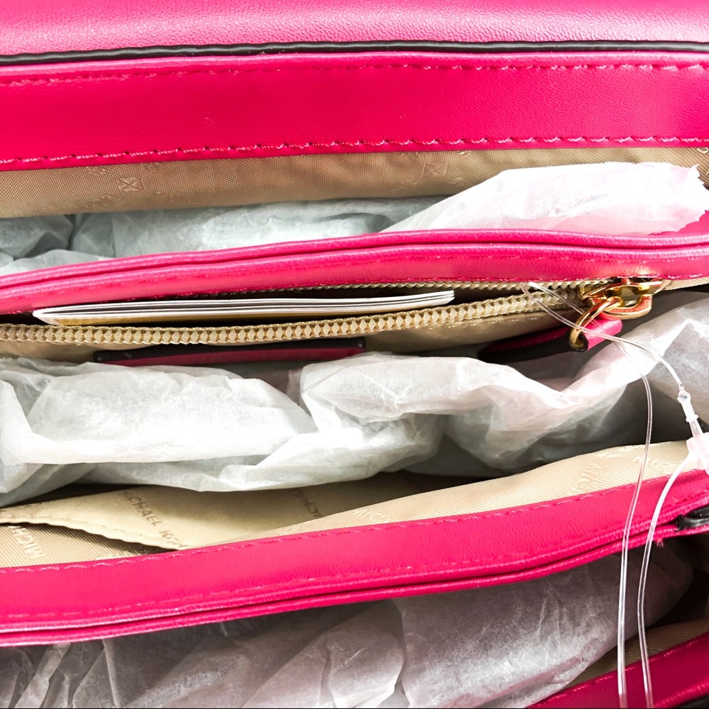 Michael Kors NWT Addison Messenger Bag Pink - Picture 13 of 16